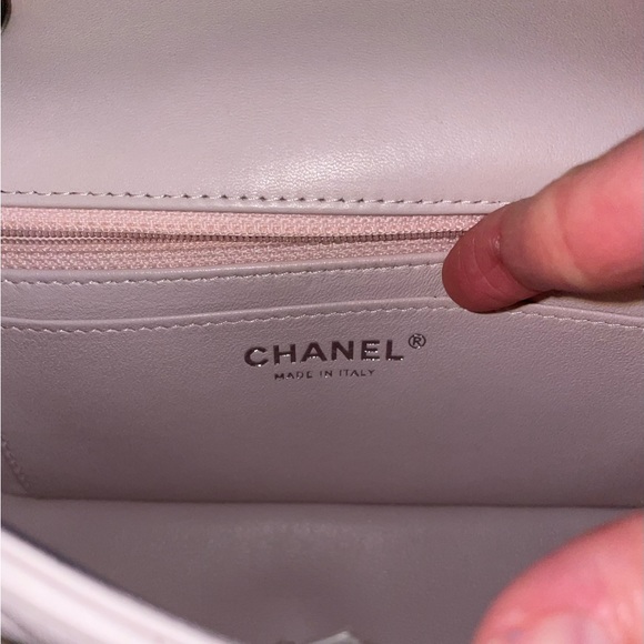 Chanel Classic Small. Light Purple and Silver. - Picture 9 of 13